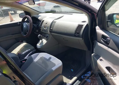 2008 Nissan Sentra 2.0 from USA, damaged, VIN 3N1AB61E78L672196